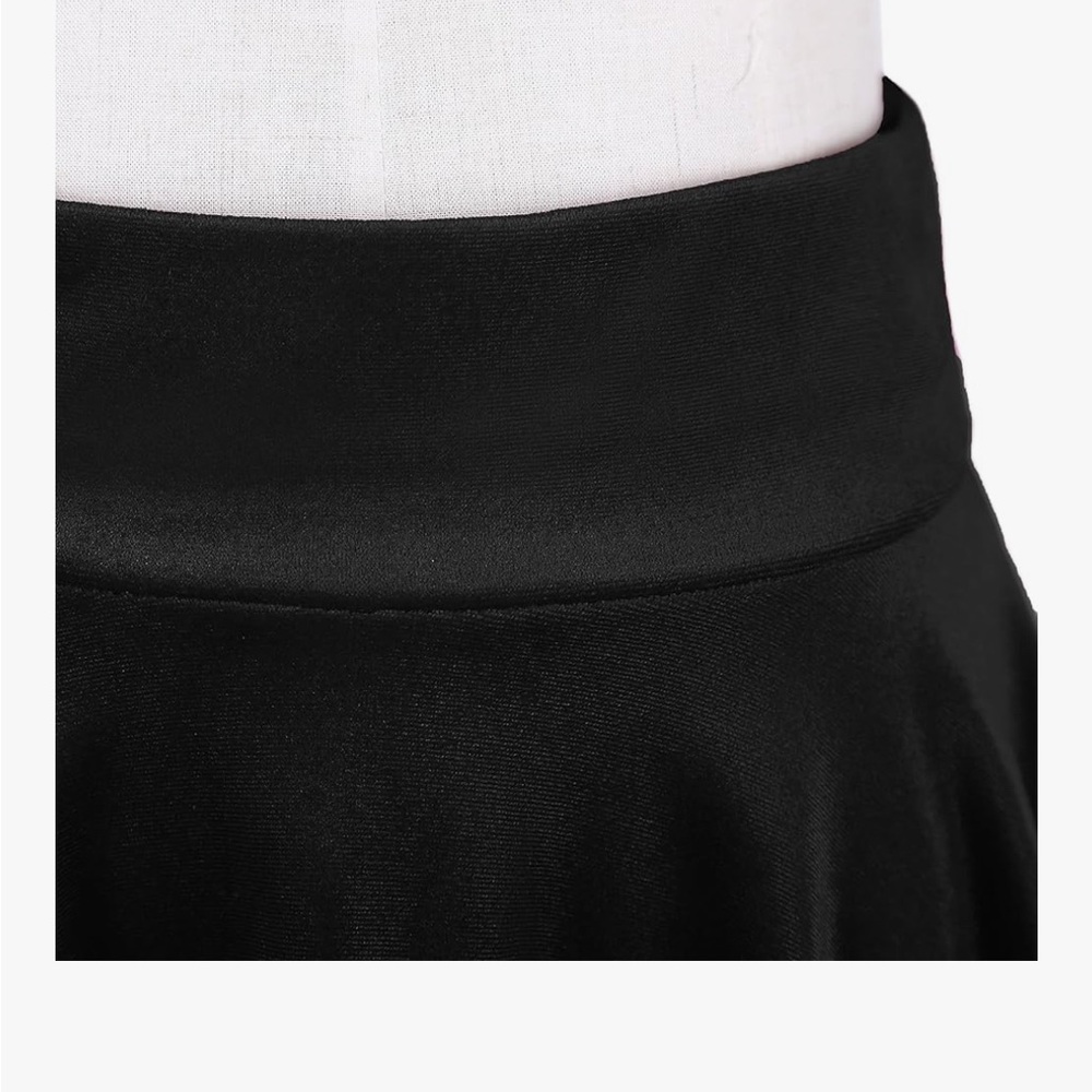 NWT Chic Black Velvet Skater Skirt for Women - Picture 3 of 8